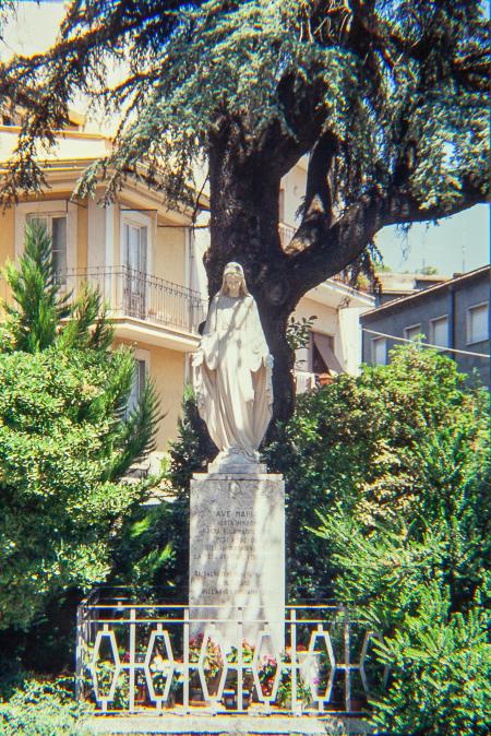 Maria Immacolata  Statua Giardino Di Collepero